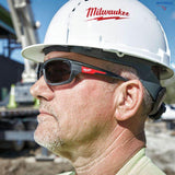 MILWAUKEE 4932471884 Прозрачни очила против изпотяване Milwaukee, тонирани
